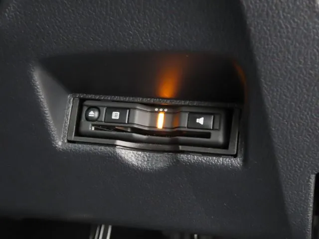 プリウス(トヨタ)の車両写真