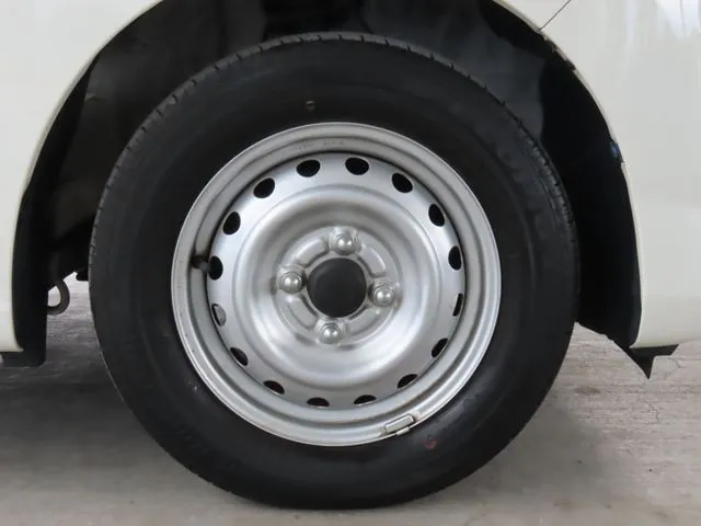 ミラ　イース（ダイハツ）の車両写真