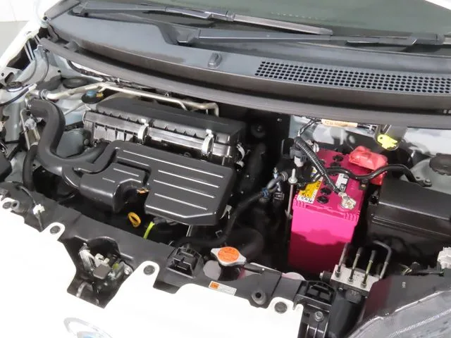 ミラ　イース（ダイハツ）の車両写真