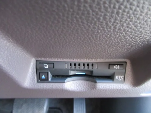 トヨタ　ヤリス　ハイブリッド