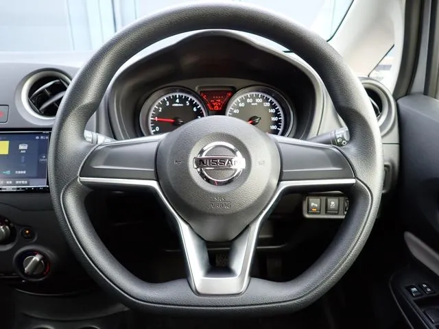 ニッサン　ノート