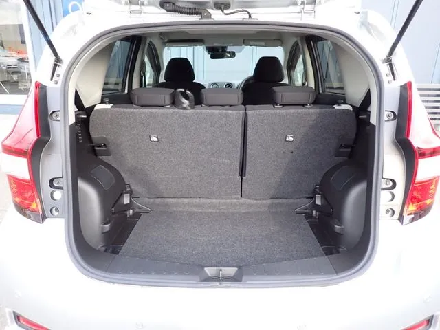 ニッサン　ノート