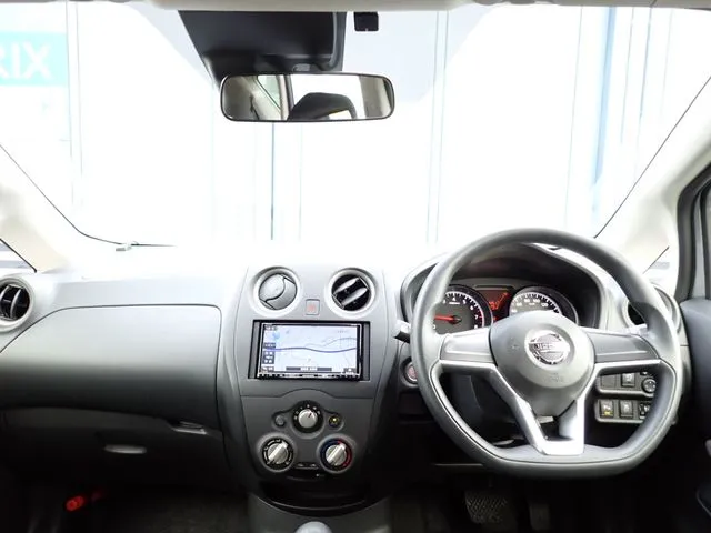 ニッサン　ノート