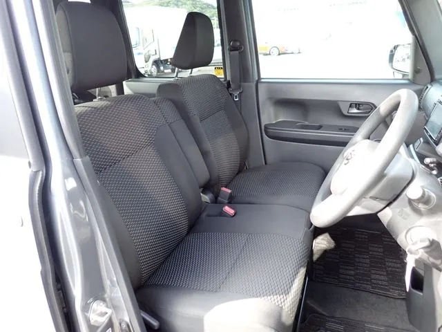 ウェイク（ダイハツ）の車両写真