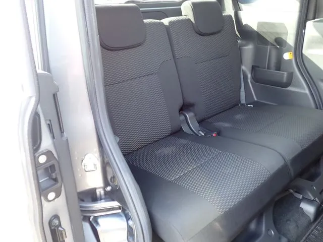 ウェイク（ダイハツ）の車両写真