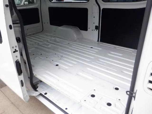 ＮＶ３５０キャラバン　１．２５ｔ（ニッサン）の車両写真