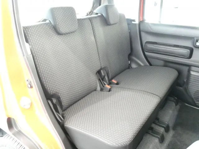 スズキ　ハスラー