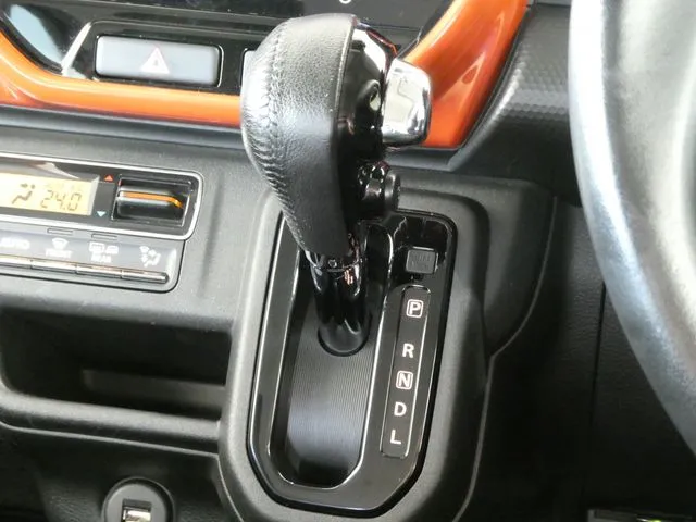 スズキ　ハスラー