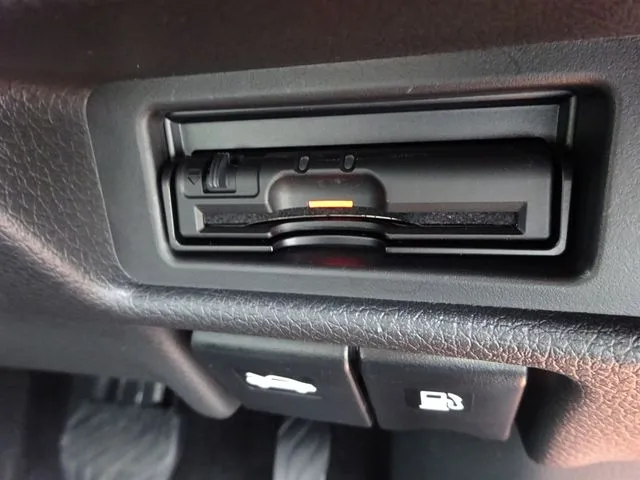 ニッサン　エクストレイル　２ＷＤ