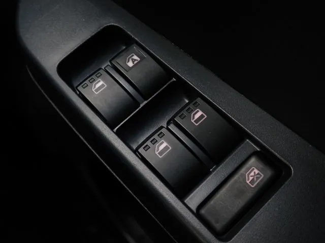 ダイハツ ミラ イース