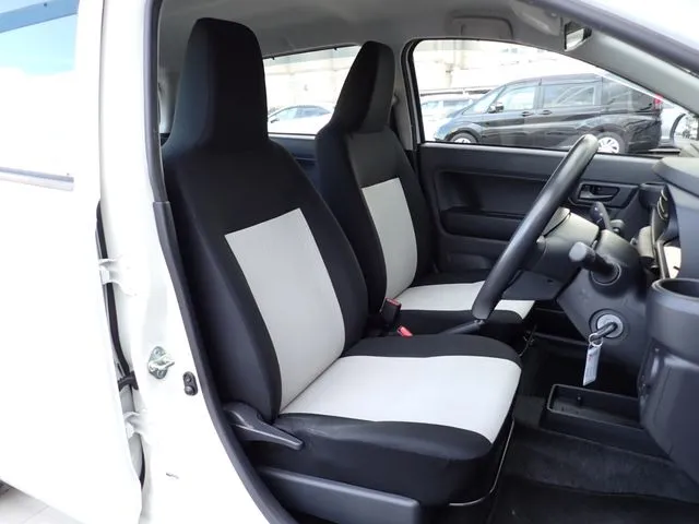 ダイハツ ミラ イース