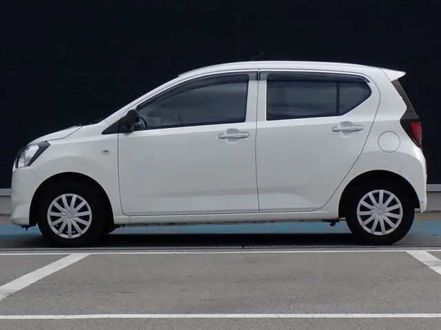 ダイハツ ミラ イース