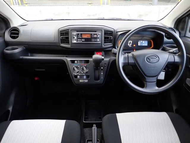 ダイハツ ミラ イース