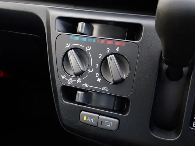 ダイハツ ミラ イース