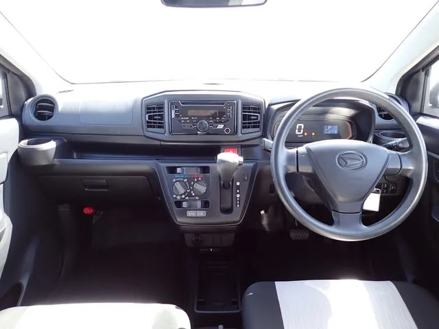 ダイハツ　ミラ　イース