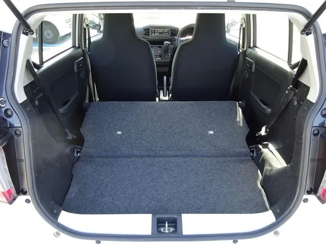 ダイハツ　ミラ　イース