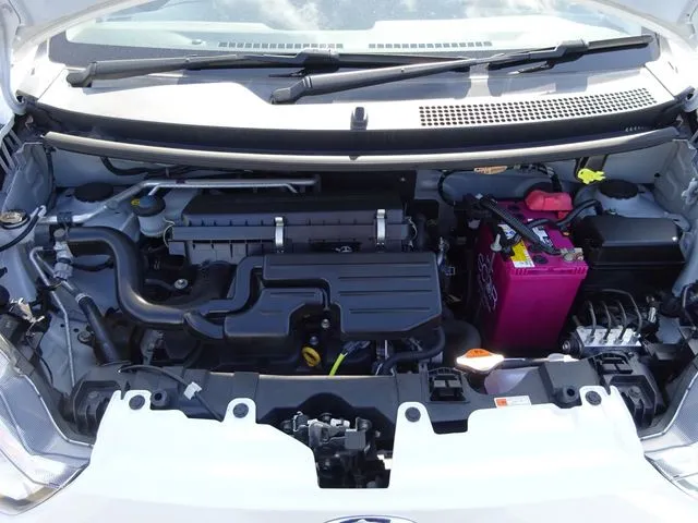 ダイハツ　ミラ　イース