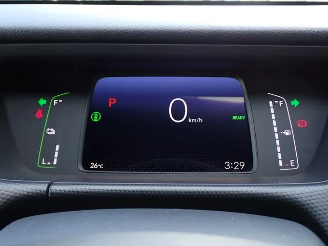 ホンダ　フィット　ｅ：ＨＥＶ