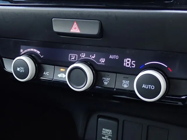 ホンダ　フィット　ｅ：ＨＥＶ