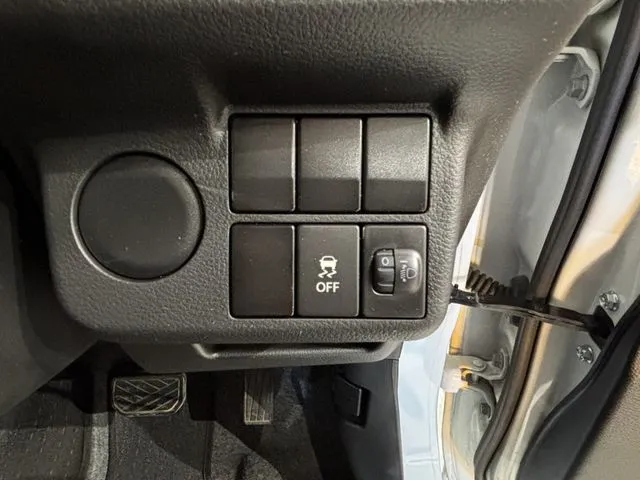 スズキ アルト 4WD