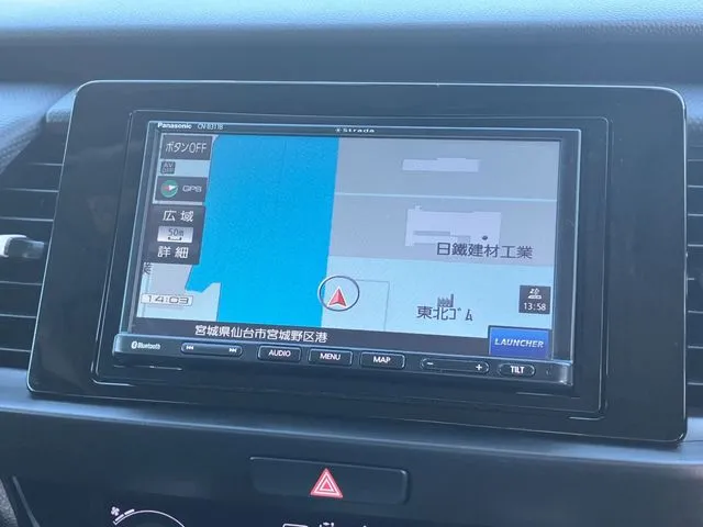 ホンダ　フィット　ｅ：ＨＥＶ　４ＷＤ