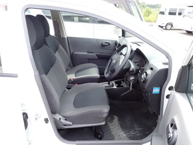 ニッサン　ＡＤ