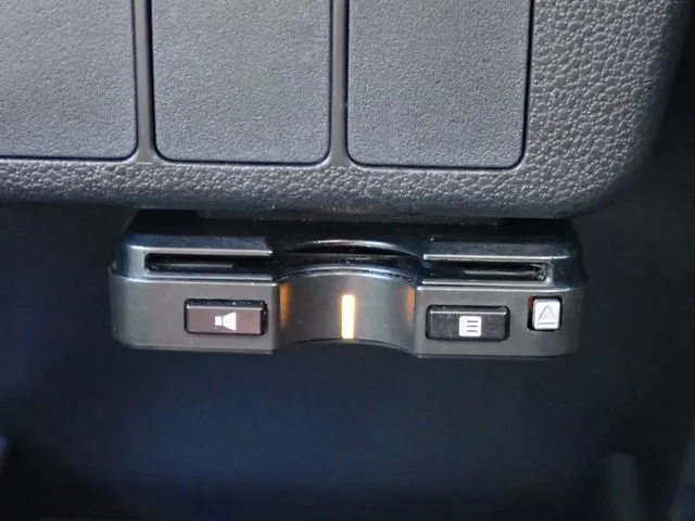 ミラ　イース（ダイハツ）の車両写真