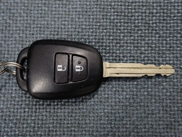 トヨタ プロボックスバン 2WD