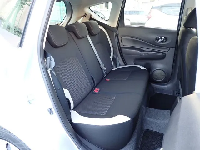 ノート（ニッサン）の車両写真