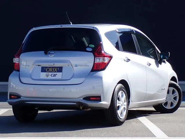 ノート（ニッサン）の車両写真