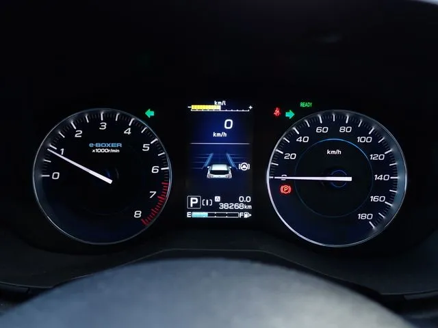 ＳＵＢＡＲＵ　ＸＶ　ハイブリッド（スバル）の車両写真