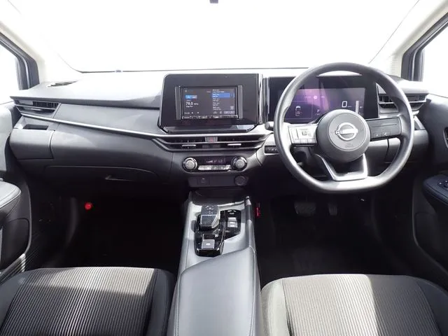 ノート（ニッサン）の車両写真