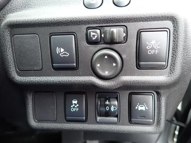 ノート(ニッサン)の車両写真