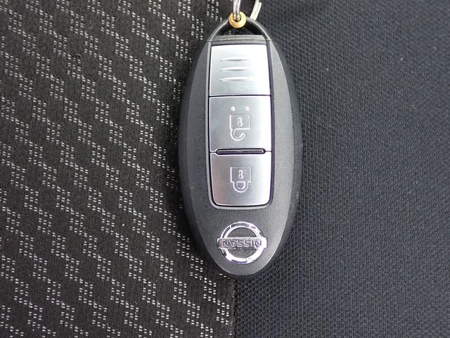 ノート(ニッサン)の車両写真