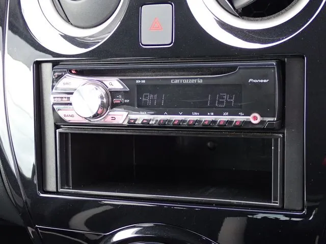 ノート(ニッサン)の車両写真