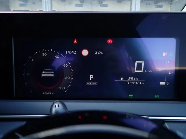 ノート（ニッサン）の車両写真