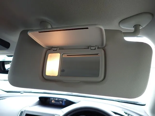 スバル　ＳＵＢＡＲＵ　ＸＶ　ハイブリッド