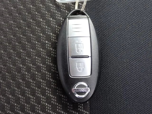 ノート(ニッサン)の車両写真