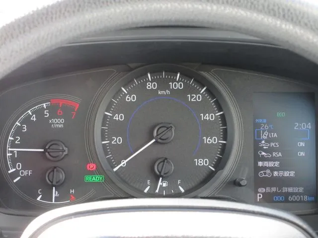 トヨタ　カローラ　ツーリング　ハイブリッド４ＷＤ