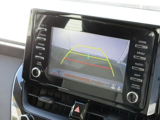 トヨタ　カローラ　ツーリング　ハイブリッド４ＷＤ