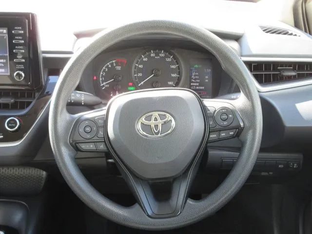 トヨタ　カローラ　ツーリング　ハイブリッド４ＷＤ