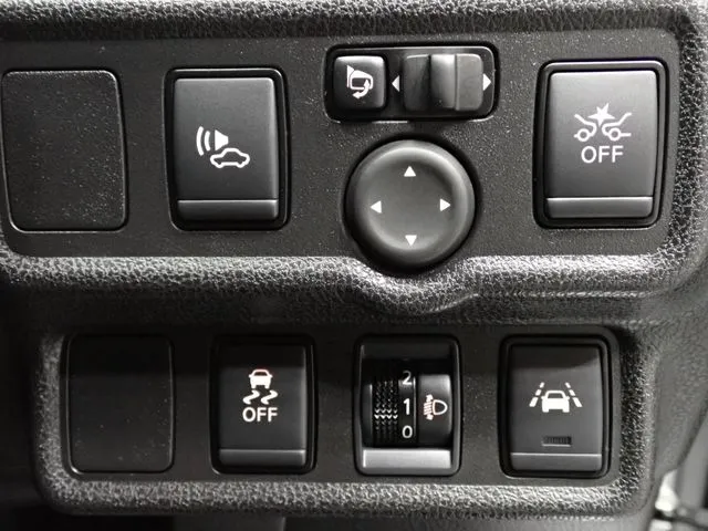 ニッサン　ノート