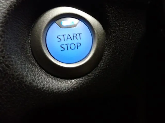 ニッサン　ノート