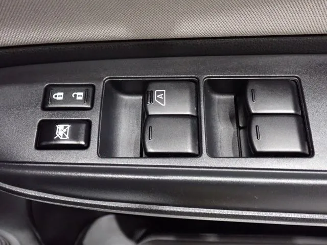 ニッサン　ノート