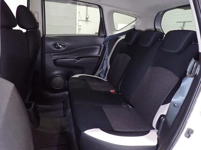 ニッサン　ノート