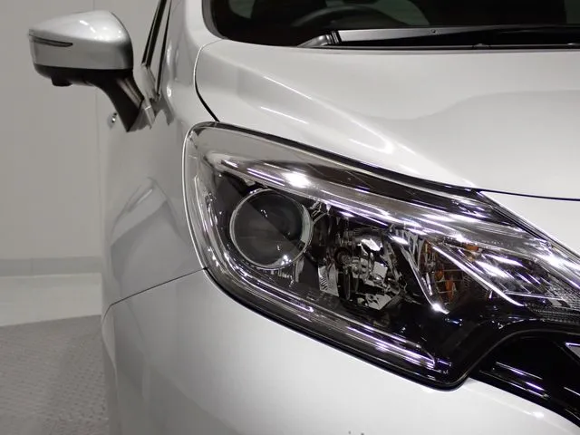 ニッサン　ノート