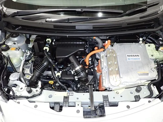 ニッサン　ノート