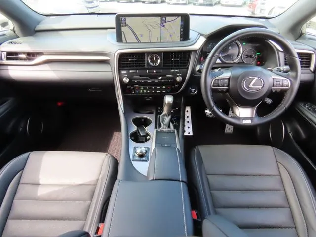 レクサス　ＲＸ４５０ｈ　ＡＷＤ（トヨタ）の車両写真
