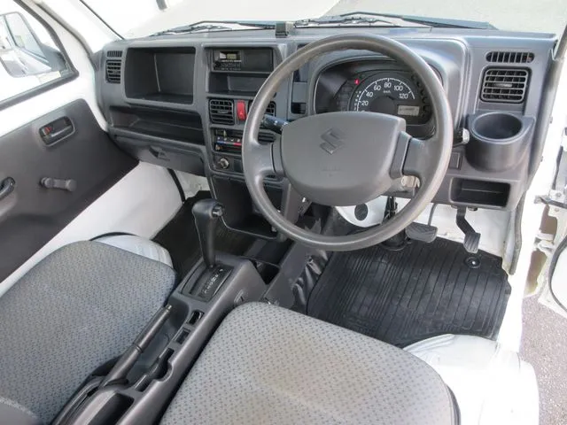 キャリイトラック　４ＷＤ（スズキ）の車両写真