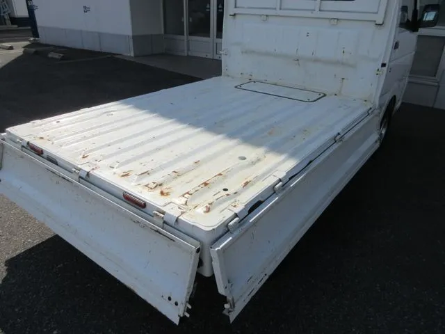 キャリイトラック　４ＷＤ（スズキ）の車両写真